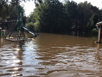 Hřiště a ohniště